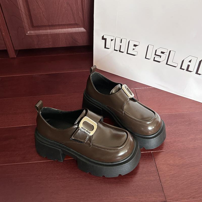 

Черные туфли на платформе из маленькой кожи женские 2025 новые весна и осень ретро британский стиль универсальные одинарные туфли, любовь одна педаль 39 темно-коричневого