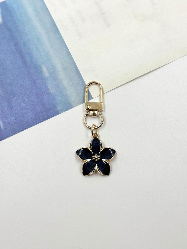 Korean Style Pear Blossom Keychain Pendant – Sweet Girl Accessory