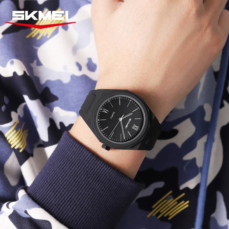 Skmei Men Fashion Watch Business Waterproof Casual Classic Wristwatches 2470