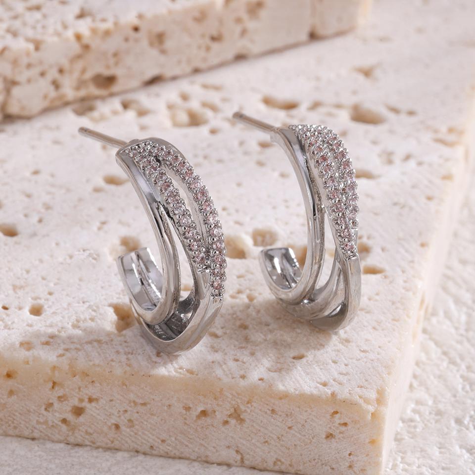 ZAKOL Niche Design Shiny Zircon Inlaid Stud Earrings for Women Fashion Sliver Gold Color CC-shaped Earring Accessories