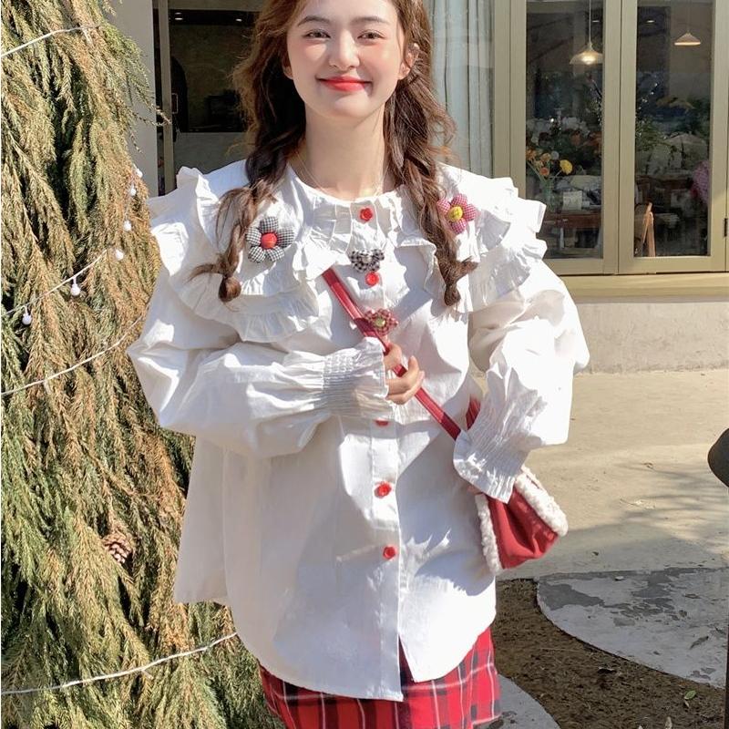 

Женская рубашка с воротником «Питер Пэн», милая корейская мода, шикарная универсальная 3D-цветочная рубашка в стиле Харадзюку для студентов, новая свободная блузка с расклешенными рукавами S белый