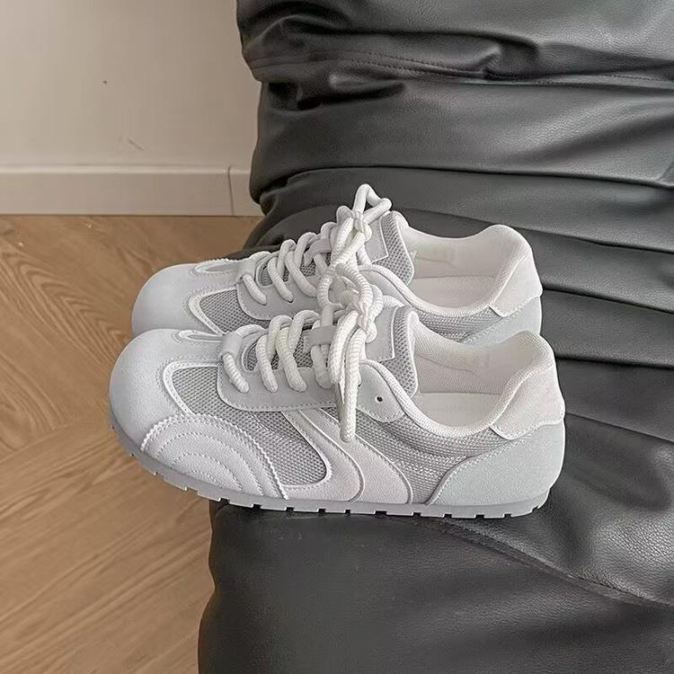 2025 New Summer Niche Moral Training Shoes Women's Round Head Casual Versatile Student Breathable Sports Flat-bottomed Mesh Board Shoes