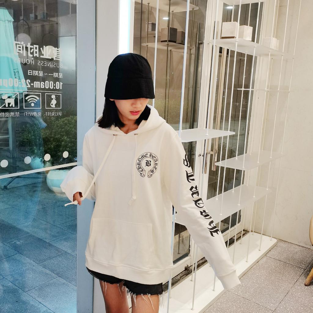 8081 CHROME HEARTS 2025 Nová jarná a jesenná nadrozmerná tenká mikina s kapucňou s logom v klasickom štýle pre páry