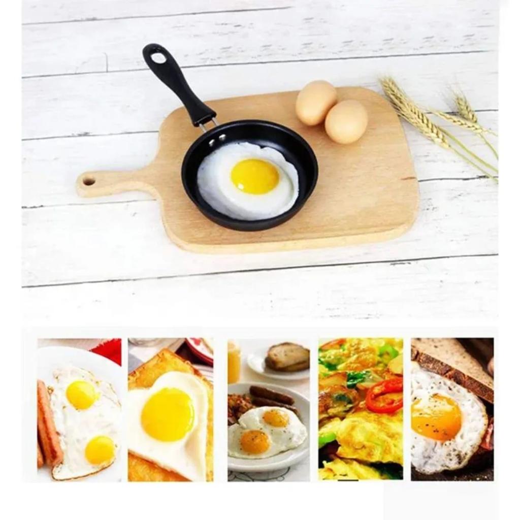 Compact Pan with Handle Design Portable Multifunctional Skillet Fo Egg Omelet Pancake Steak Cooking Supplie for Home Kitchen Use
