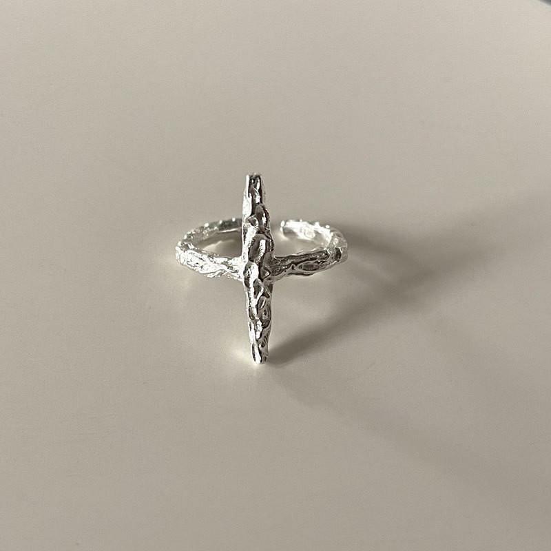 Sterling S925 Trendy Silver Open Ring Designed With Geometric Cross Texture For Aesthetics Modern