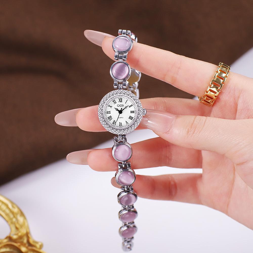 Medieval Light Luxury High-End Colorful Bracelet Watch Niche High-End Opal Chain Quartz Watch