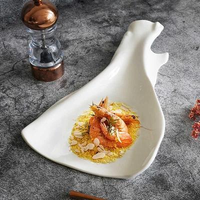 Unregelmäßiger Keramik-Formteller Restaurant Künstlerische Konzeption Gericht Kommerziell Obstsalatschüssel Besteck Küche Steakteller