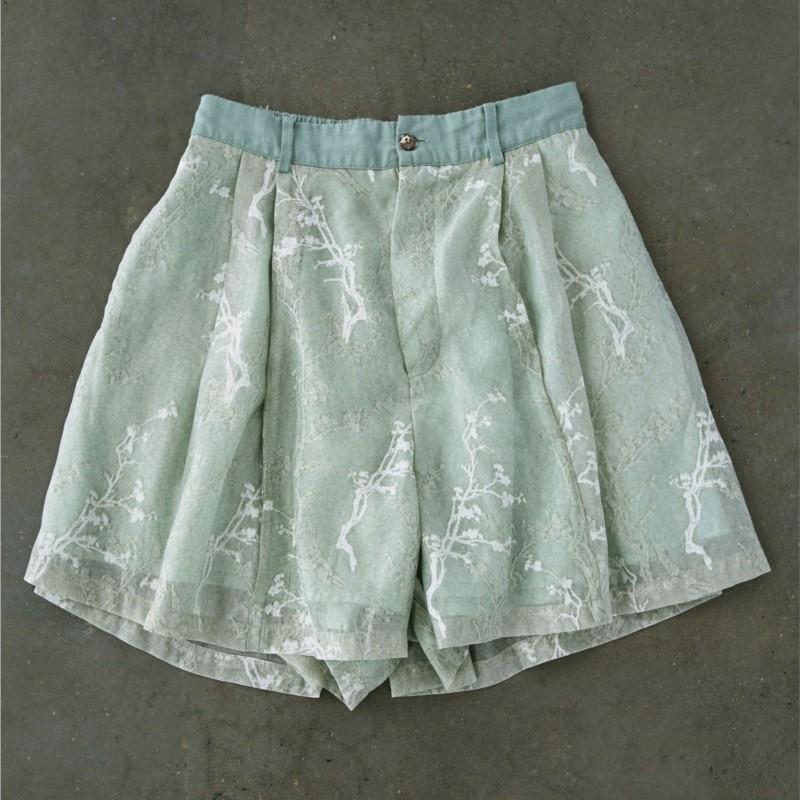 

Johnature Женские винтажные жаккардовые шорты с широкими штанинами, эластичная резинка на талии, летние свободные мягкие женские шорты с пуговицами One Size светло-зеленый