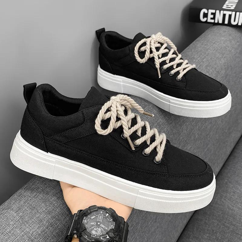 New Korean Retro Casual Sneakers for Men Fashionable Solid Color Versatile and Comfortable Running Shoes for Men Platform Shoes