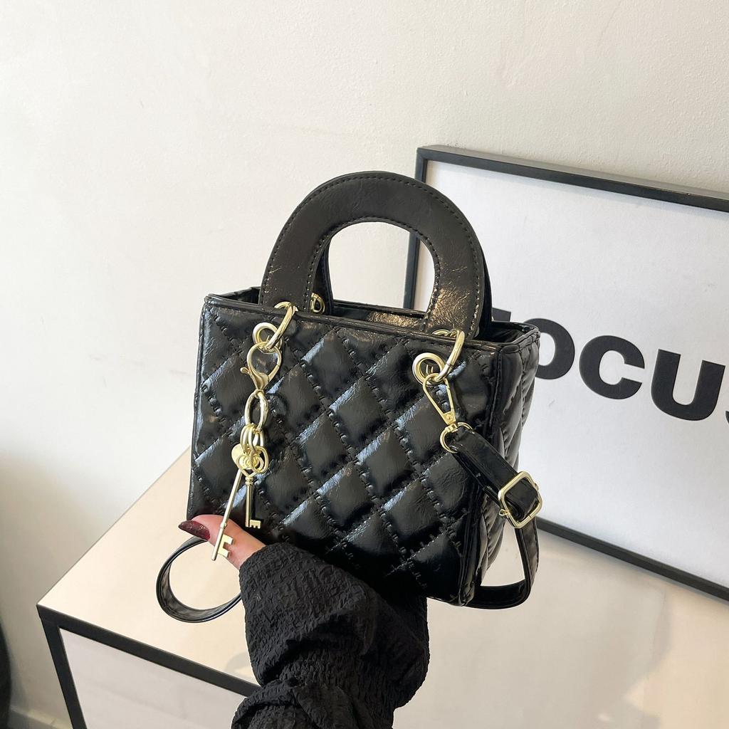 Minimalist Quilted Stitching Faux Leather Shoulder Bag, Rhombus Pattern Crossbody Handbag, Chic Casual Women's Square Purse CLE