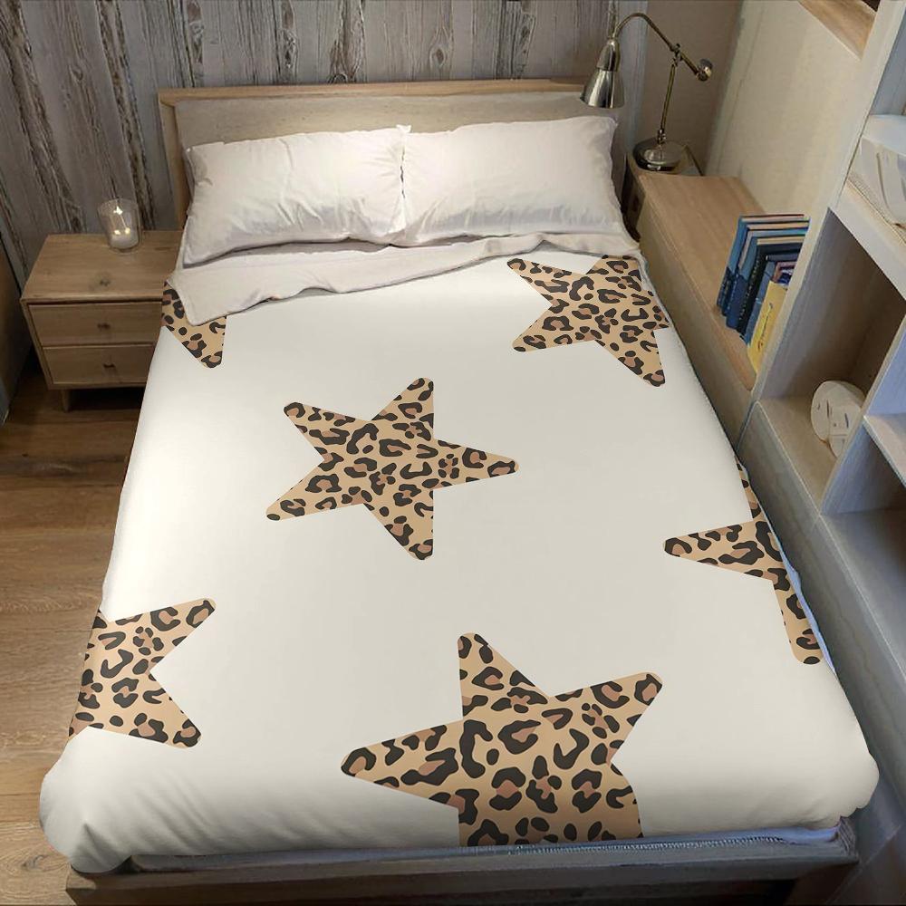 Leopard Star Design Flannel Blanket Warm Soft Halloween Christmas Couch Warm Cozy Decorative Decor Gift for All Season
