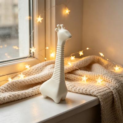 3D Printed Giraffe Figurine Small Shaking Head Giraffe Desktop Ornament for Stress Relief Home Office Decor