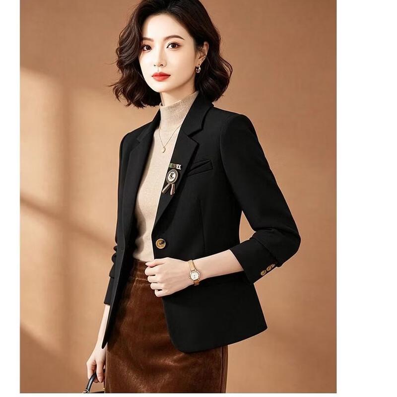 EST+II Women's Slim Fit Two-Button Short Blazer