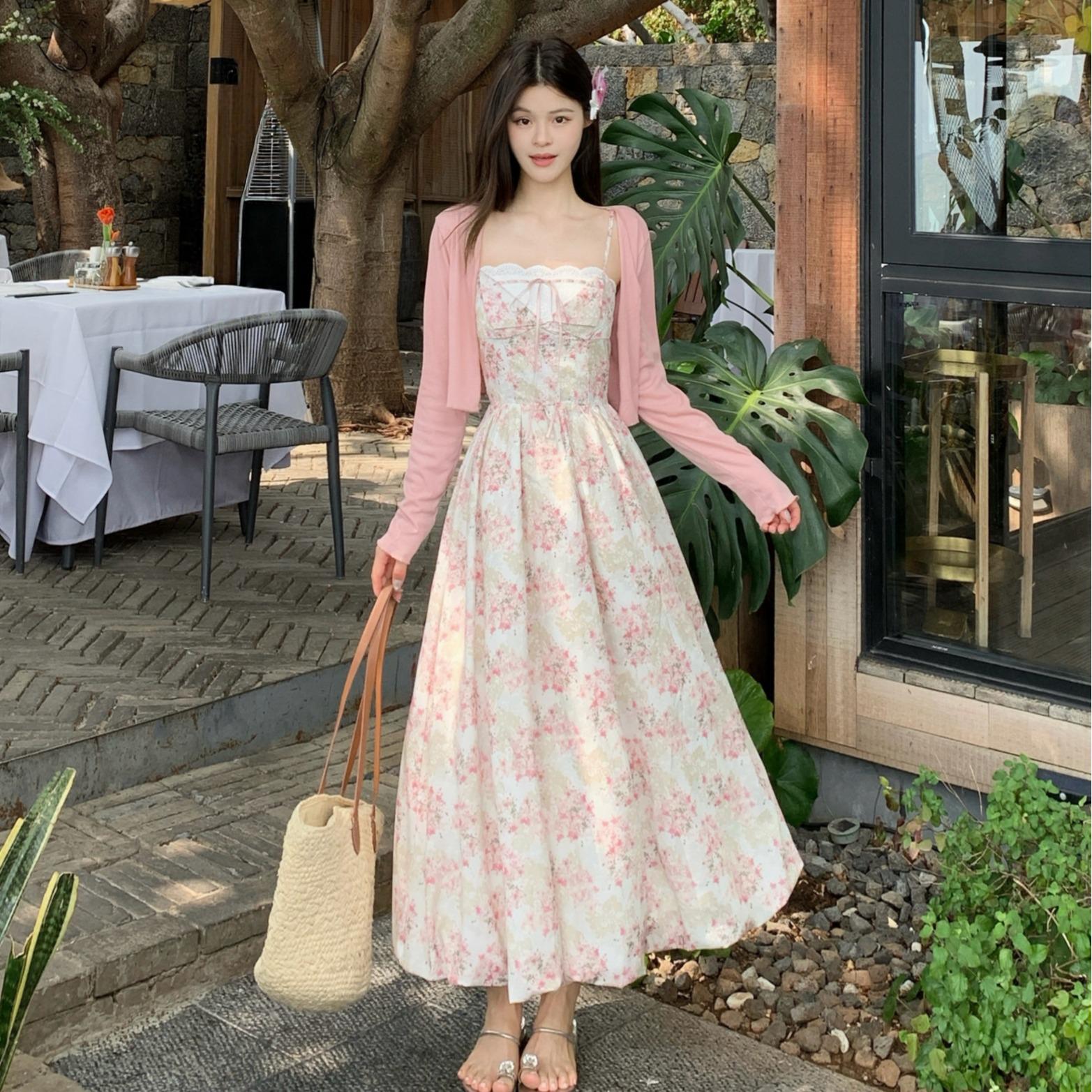 

Plus Size Square Neck Floral Sling Dress for Women, Brightening Slim Fit, Travel Resort Style Long Dress 3XL