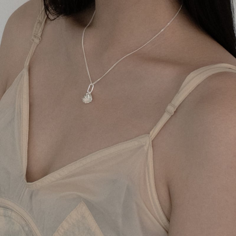 Mouvebament Flower Necklace_Silvere925