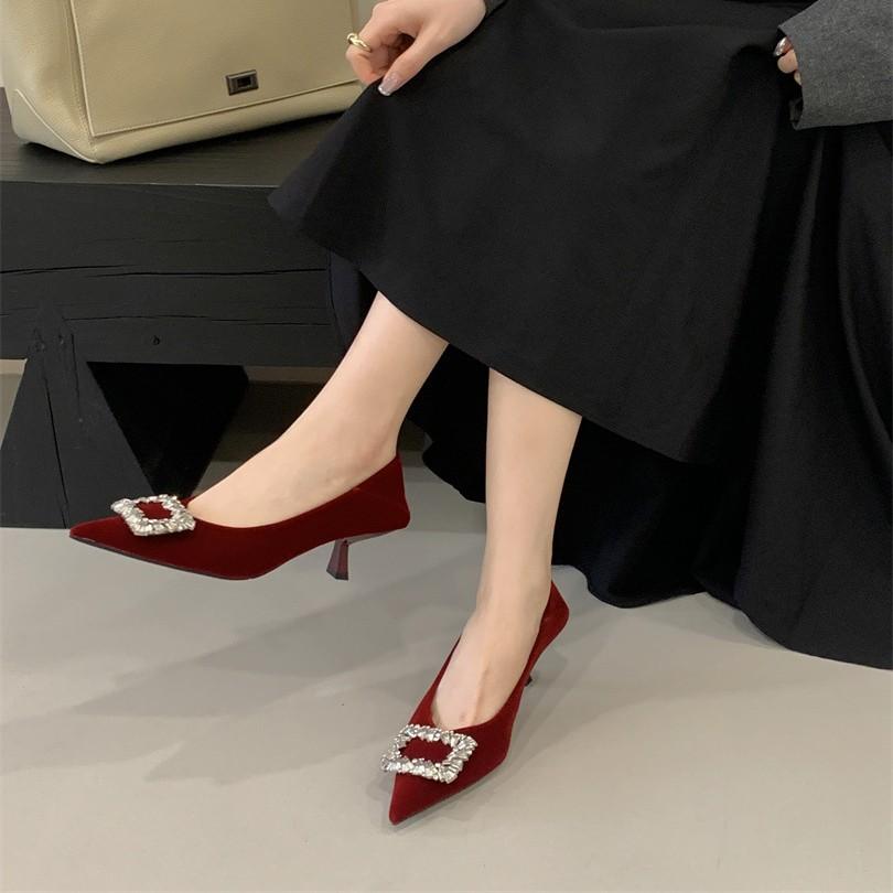 Temperament high heels black professional low heel 2025 spring and summer new pointed head shallow mouth square rhinestone thin heel single shoes gram
