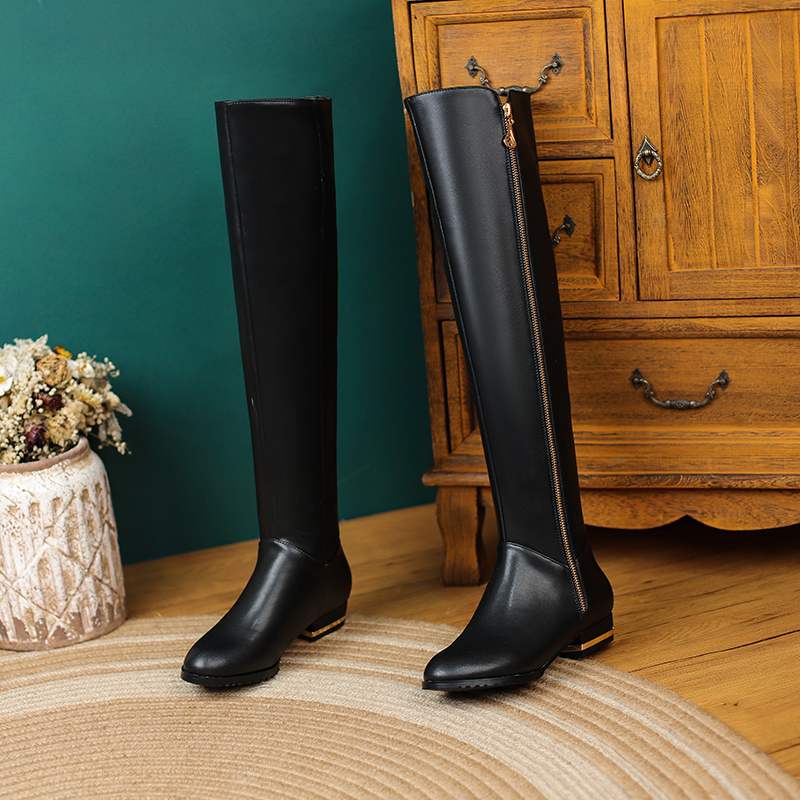 Krazing Pot Cow Skin Autumn Winter Shoes Low Heels Brand Shoes Big Size 45 Size 44 Size 46 Women Zipper Keep Warm Knee Boots