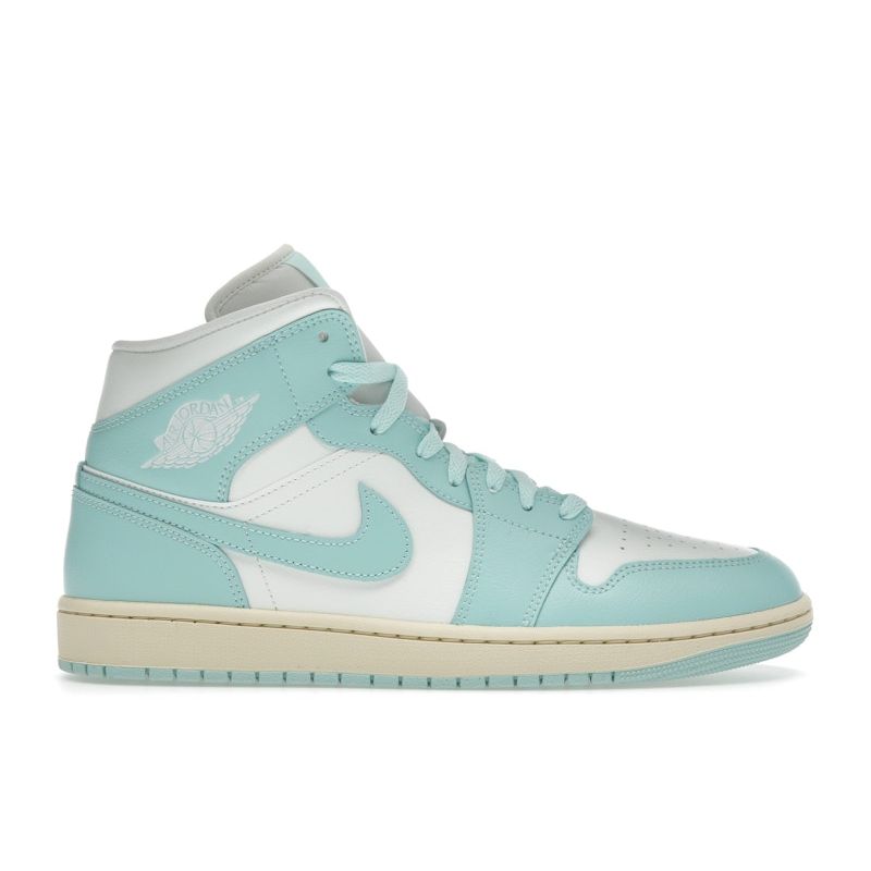 

Кроссовки женские Air Jordan 1 Mid Light Dew Blue Sail Muslin BQ6472-132 36.5
