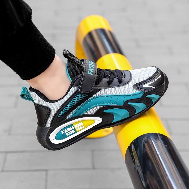 

Boys shoes 2025 summer new middle and older children s mesh large mesh children s sports shoes primary school running shoes 40