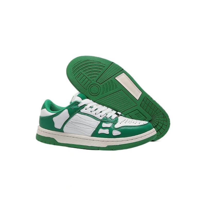 Trendy sneakers that are stylish and versatile: comfortable soft-soled casual wear that breathable