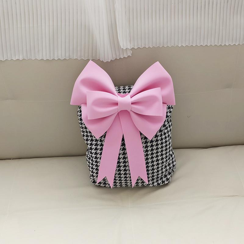 Christmas Décor: DIY Extra Large EVA Bow for Weddings & Events