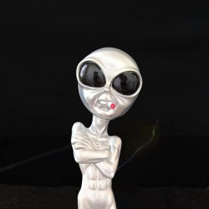 Creative Alien Resin Sculpture for Home and Garden