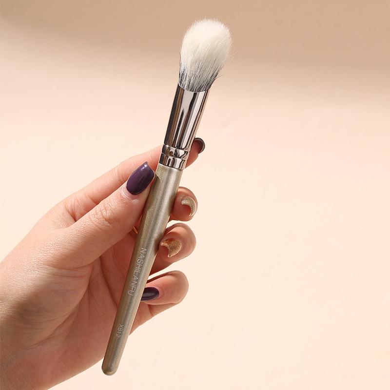 Champagne Gold Soft Bristle Makeup Brush Set - Stippling, Blush, Contour, Loose Powder Brushes with Animal Wool.
