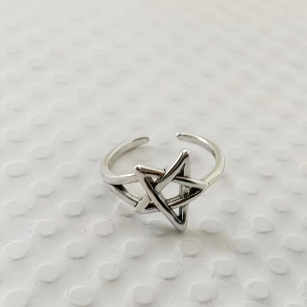 Korean Style Retro Intertwined Star Geometric Finger Ring for Women