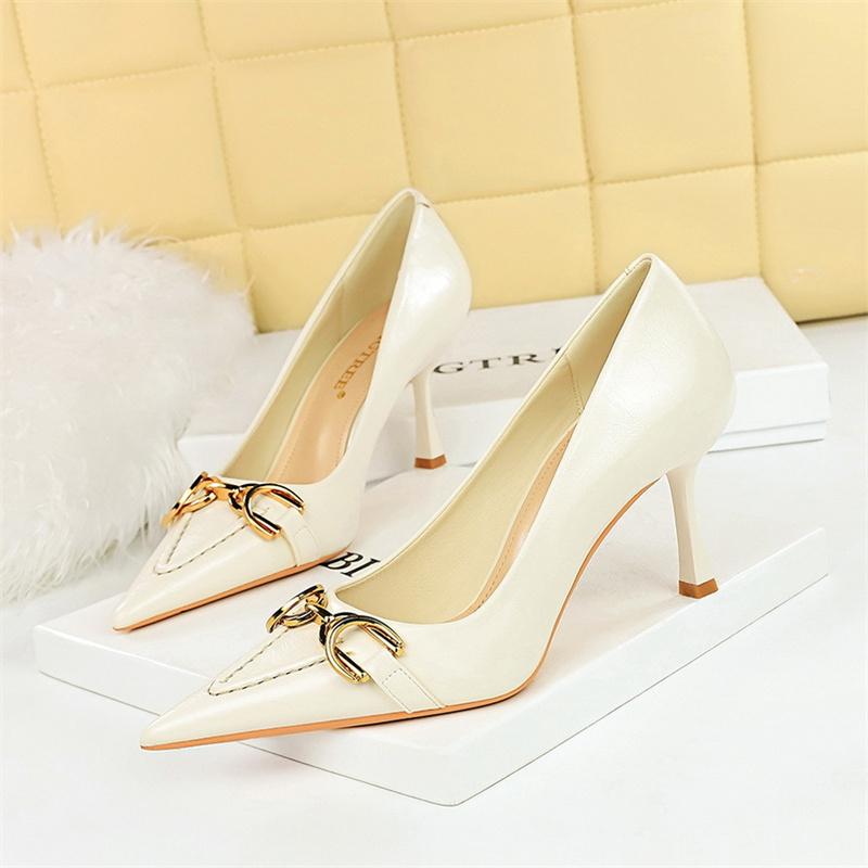 

Women High Heel Stiletto Shallow Mouth Pointed Toe Wine Red Office Comfort Metal Chain Leather Wedding Prom Party Shoes 35