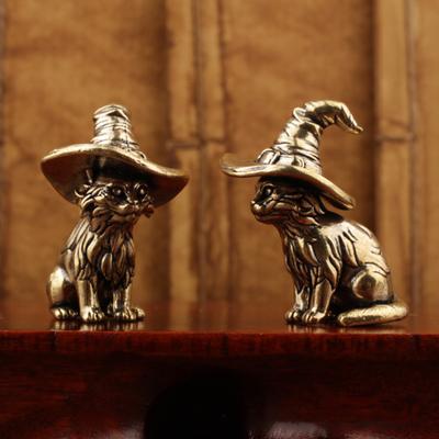 1/2Pcs Retro Cat Witch Ornament Solid Brass Sculpture with Wizard Hat Whispering Story Sculpture Desktop Art Decor
