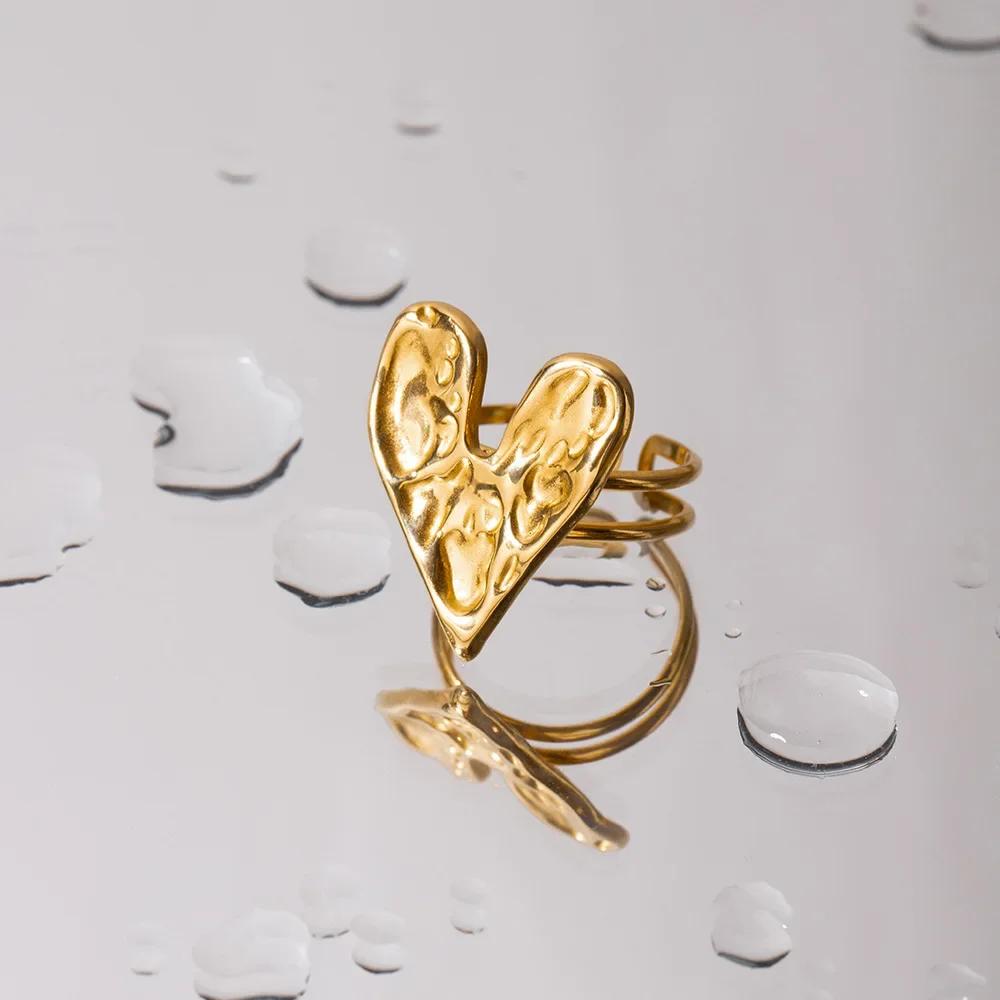 Sell Well In Europe America Wide Version Pearl Rings for Women Exaggerate Chunky Fashion Statement Jewelry Ring Trend Gift