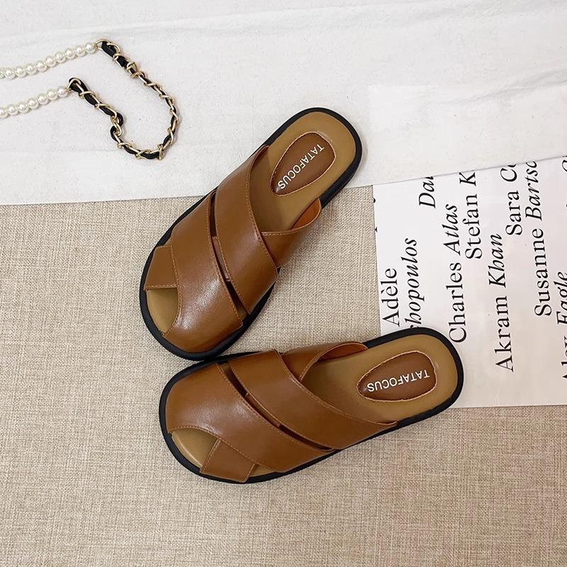 Baotou half-drag women's summer outer wear breathable new versatile hollow cool slippers flat bottom with skirt mops