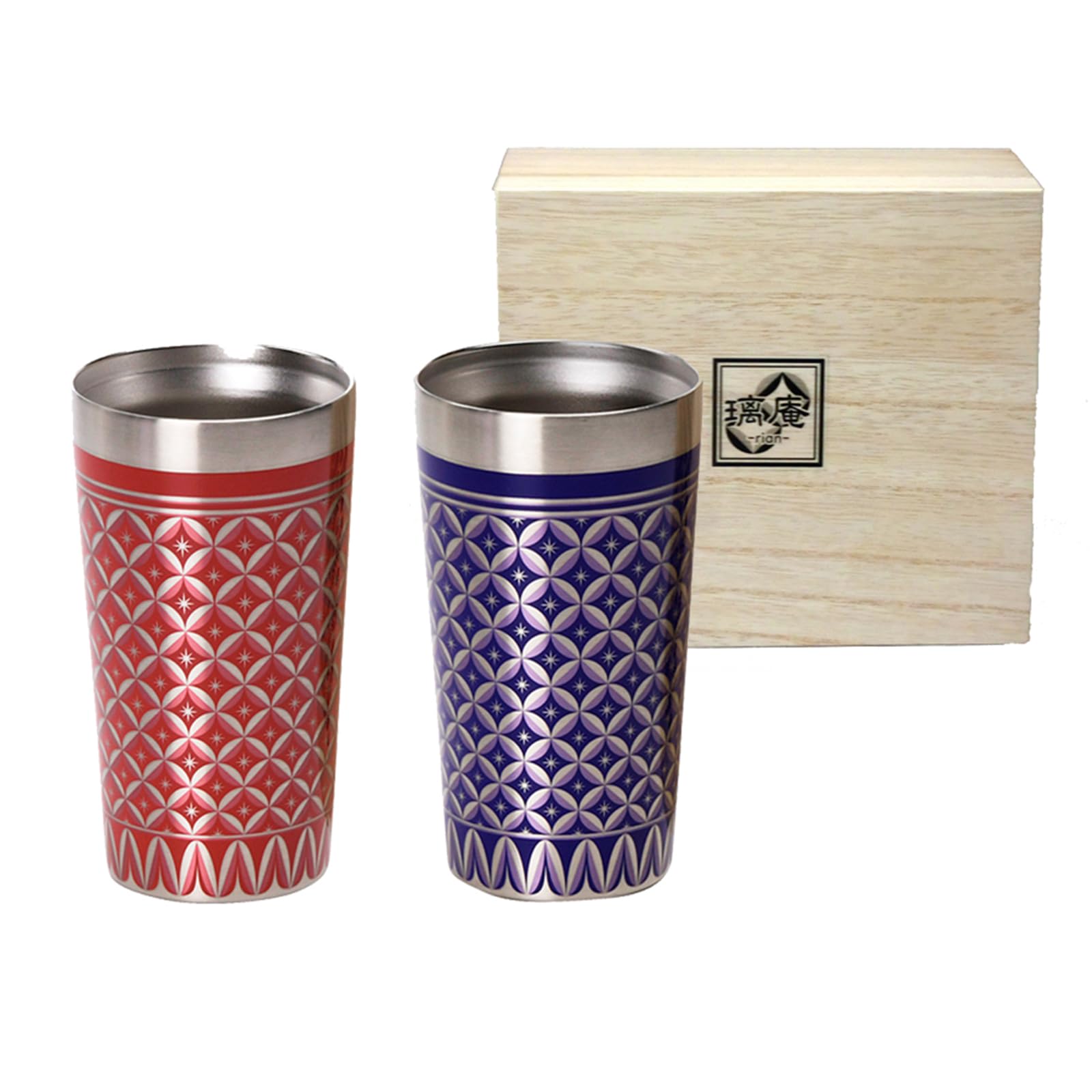 

Pair of Ri-an stainless steel tumblers, vacuum-sealed, approximately 350ml, red and blue, in a wooden box. RA-7007A.