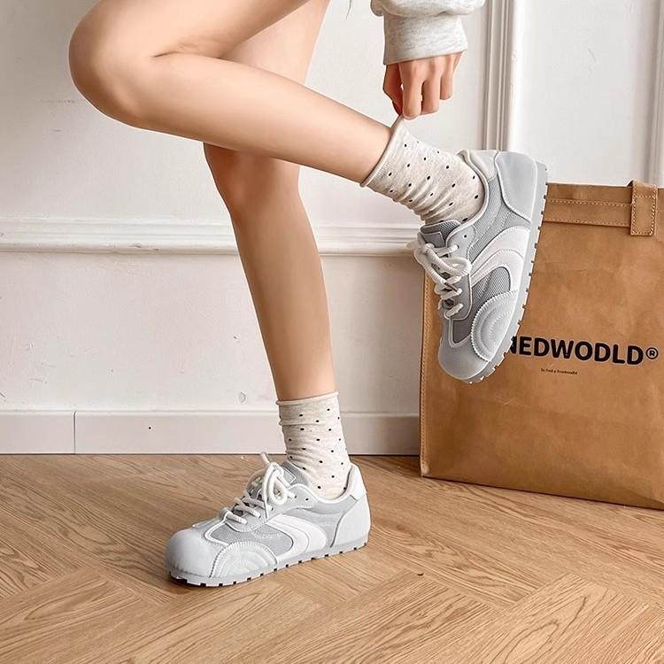 

Niche retro round head German training shoes women s 2025 new spring casual versatile breathable thin-soled sports flat baseplate shoes 40