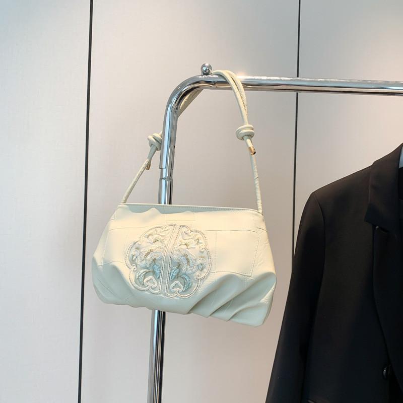 Stylish New Middle Style Women's Shoulder Bag Trendy Summer Crossbody Pillow Bag