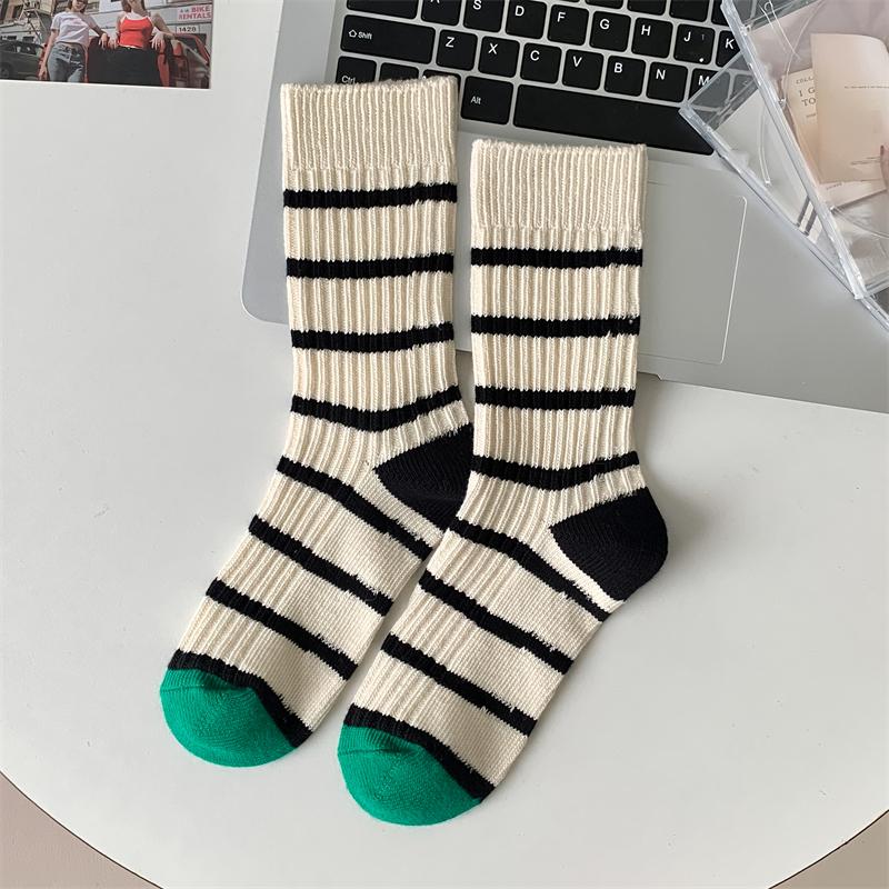 

Модні жіночі шкарпетки, бавовна, осінь, зима, теплі різнокольорові шкарпетки в смужку, жіночі повсякденні ретро, ​​довгі вільні шкарпетки для дівчаток у підлогу One Size