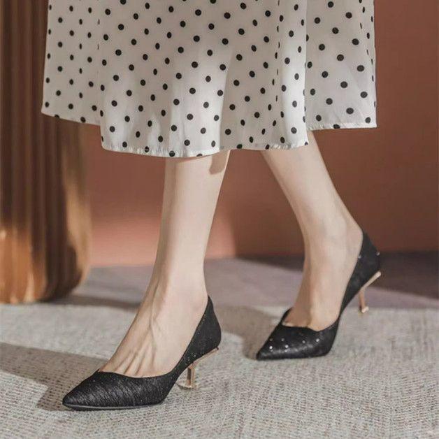 Summer new niche design French high heels versatile thin heel pointed head shallow mouth middle heel single shoes women