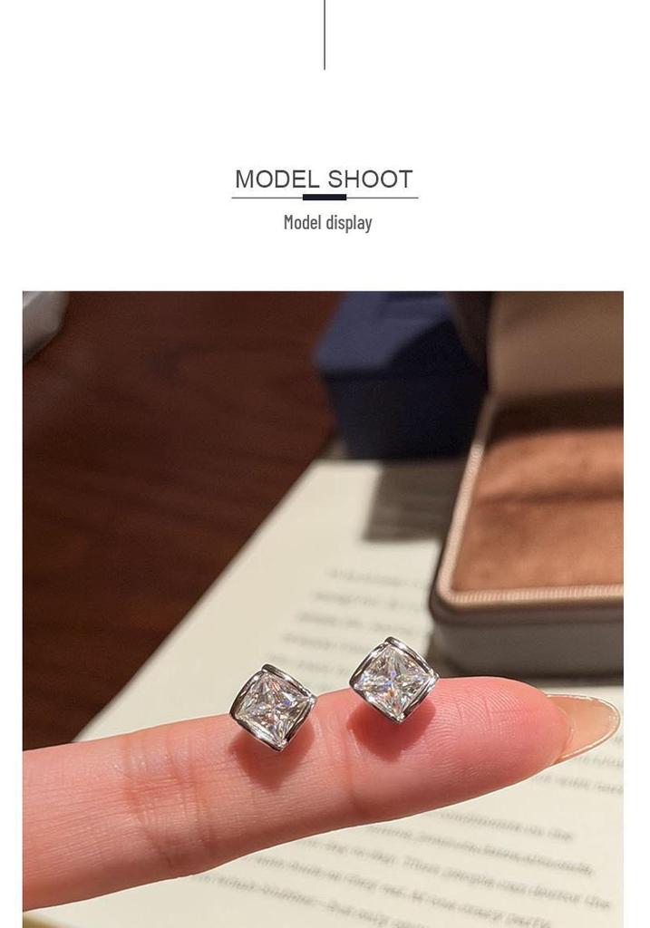 Europäischer Stil S925 Sterling Silber Moissanit Quadratische Ohrstecker