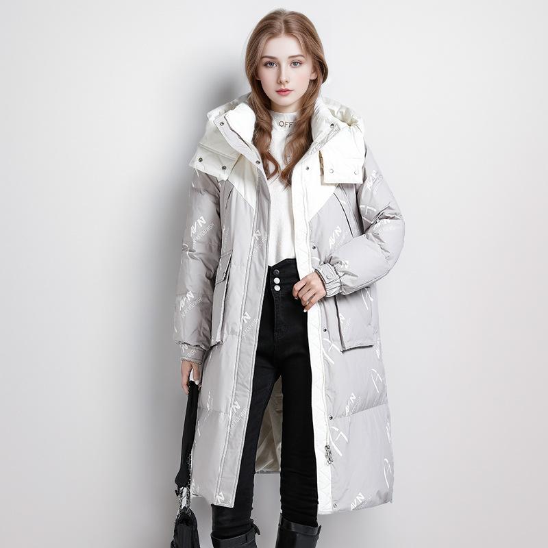 Зимняя женская длинная хлопковая куртка выше колена 2024 года Женская контрастная верхняя — фото 3