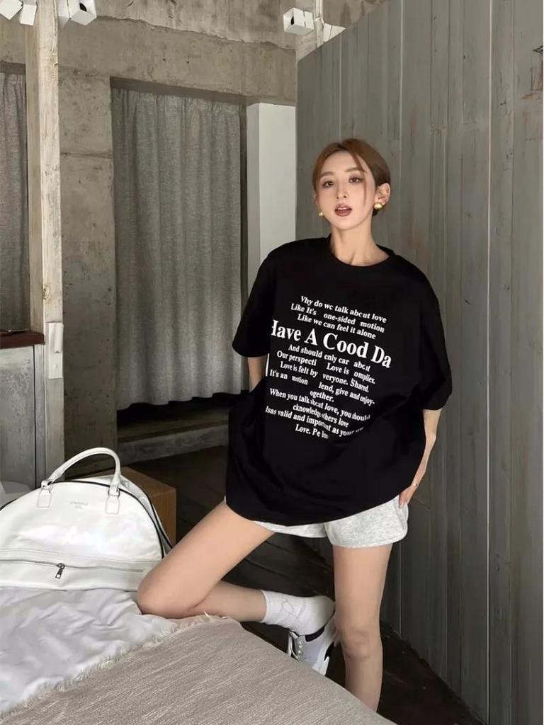 Schwarzes locker sitzendes Damen-T-Shirt mit kurzen Ärmeln im koreanischen Stil aus reiner Baumwolle