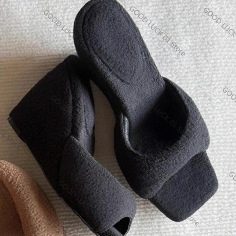 Fashion 2025 Slip Belt Wedge Heels Women's Niche Fashion Versatile Bread Plush Fleece Square Toe Slippers