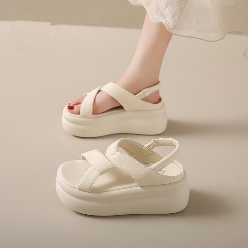 Thick soled simple comfortable round toe sandals for women's outdoor wear new summer versatile lightweight casual shoes