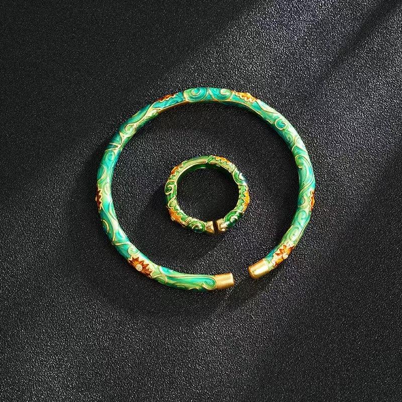 Enamel Painted Bracelet Ring Set Female, Fresh and Sweet Sunflower Opening Design Fashion Accessories Gift