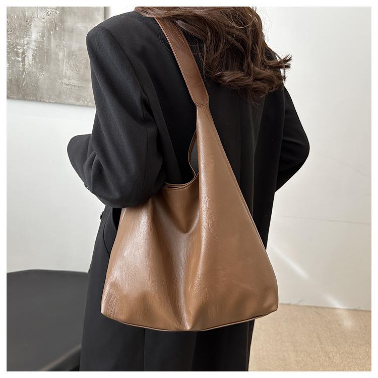Simple Solid Color Large Capacity Tote Bag Commuter Magnetic Closure Shoulder Bag for Women