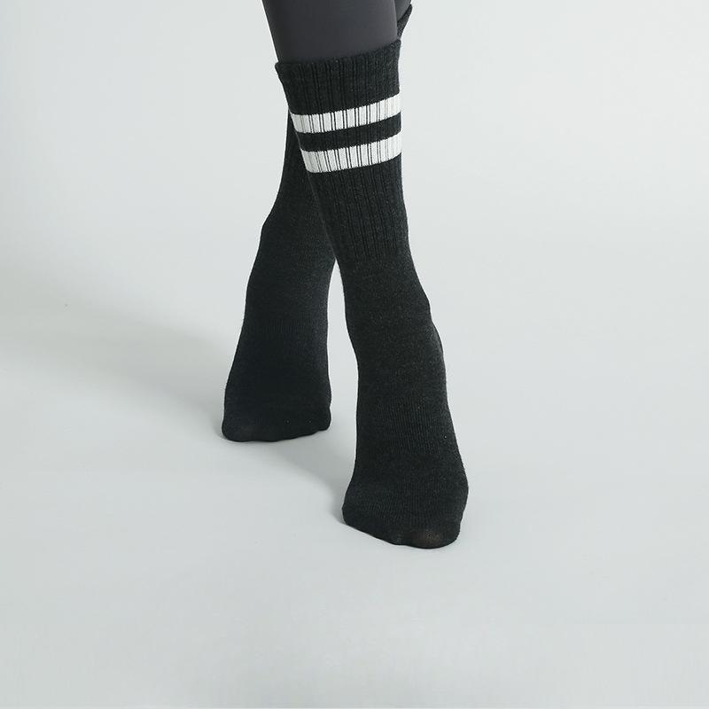 

Женские весенние носки для йоги, с высоким отскоком, фитнеса, из хлопка, спортивные, для отдыха, нескользящие 1 pair