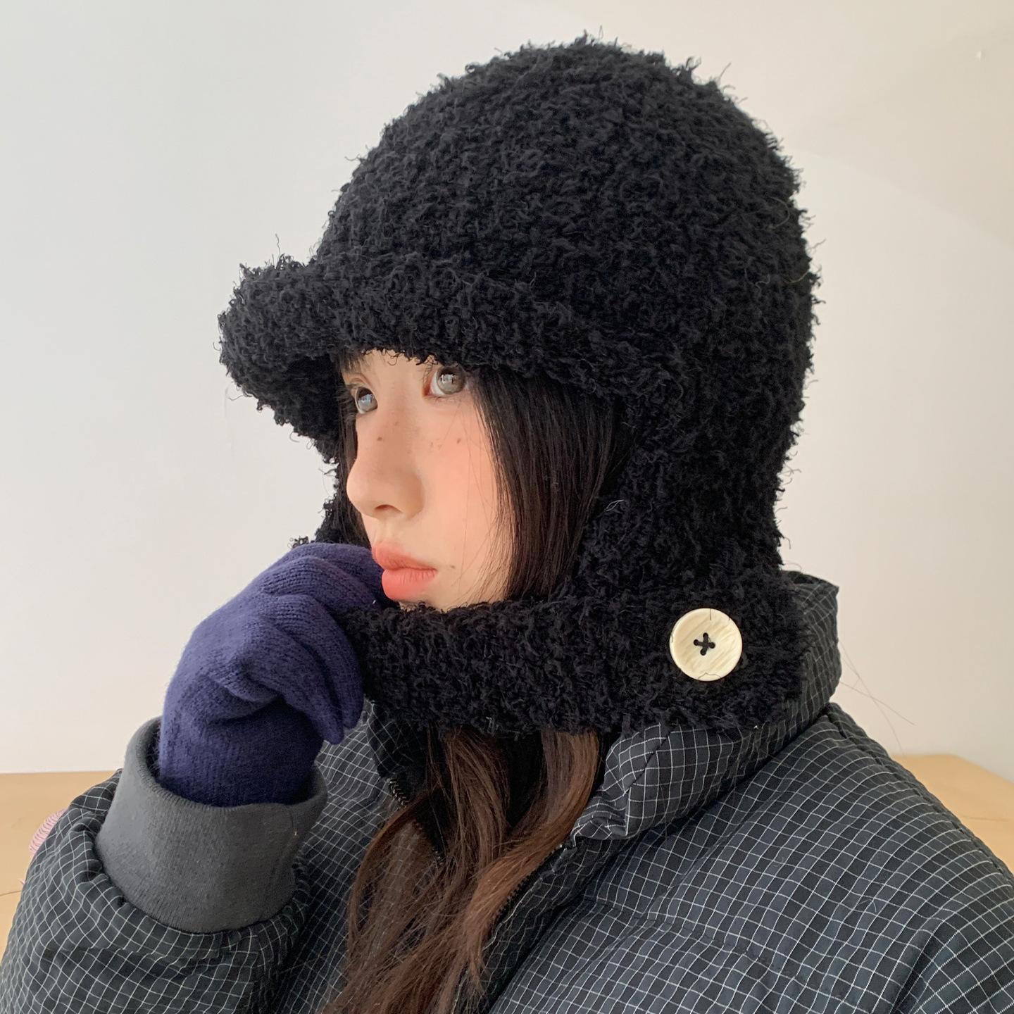 

Шапка Женская Осенне-зимняя Теплая Шапка с Защитой Ушей для Защиты от Холода Большой Окружности Головы, Подчеркивающая Маленькое Лицо, Универсальная Шапка-Ушанка M（56-58cm）