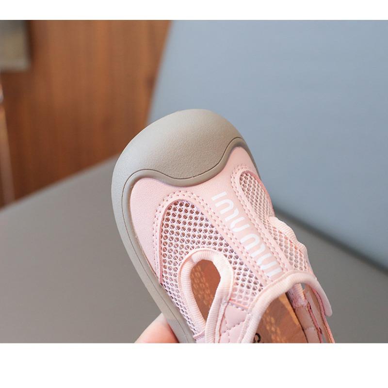 Kindersandalen Sommer Neuankömmlinge, Geschlossene Zehen Strand Schuhe, Unisex Weiche Sohle Netz Stoff Freizeit Baby Sport Sandalen.