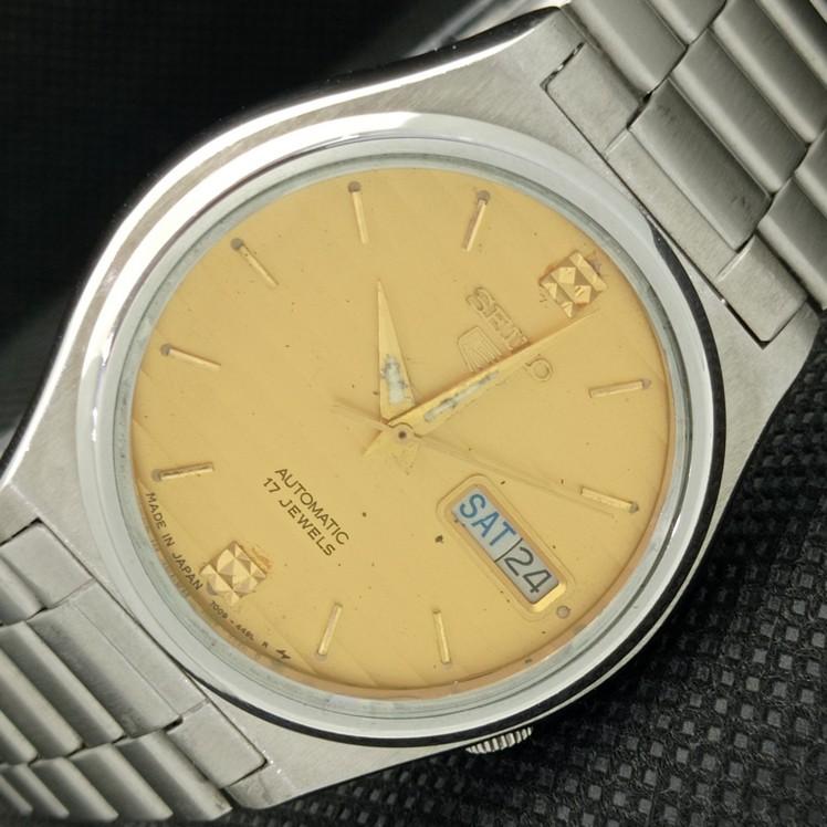 

USED VINTAGE SEIKO 5 AUTO JAPAN MENS DAY/DATE ORIGINAL DIAL WATCH 621d-a415778-2 SKU621d-a415778