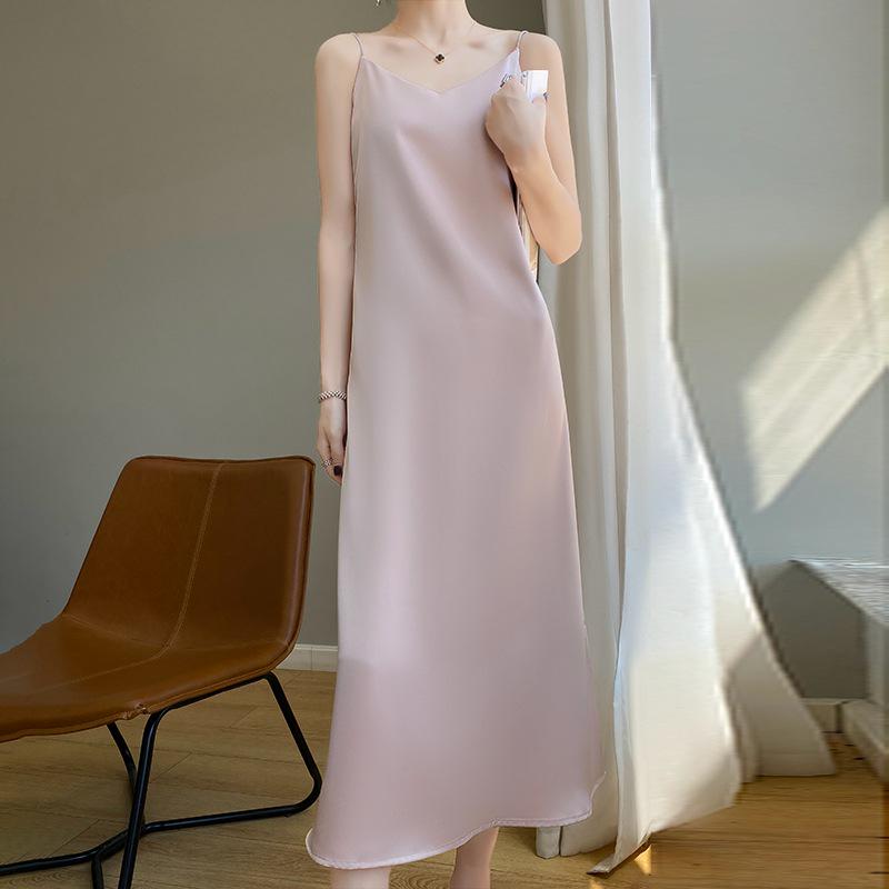 Vestido Slip de Seda Mezclada con Cuello en V para Mujer Talla Grande - Colección Primavera 2024