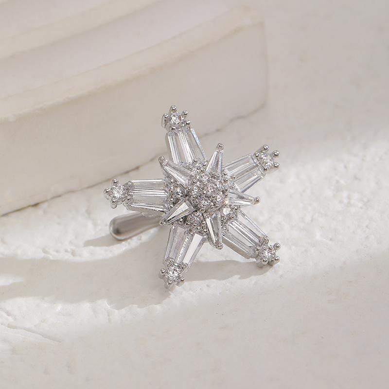 Stainless Steel Zircon Star C Shape Clip Earrings for Women Luxury Crystal Ear Cuff Without Piercing Girl Sweet 2000S Jewelry